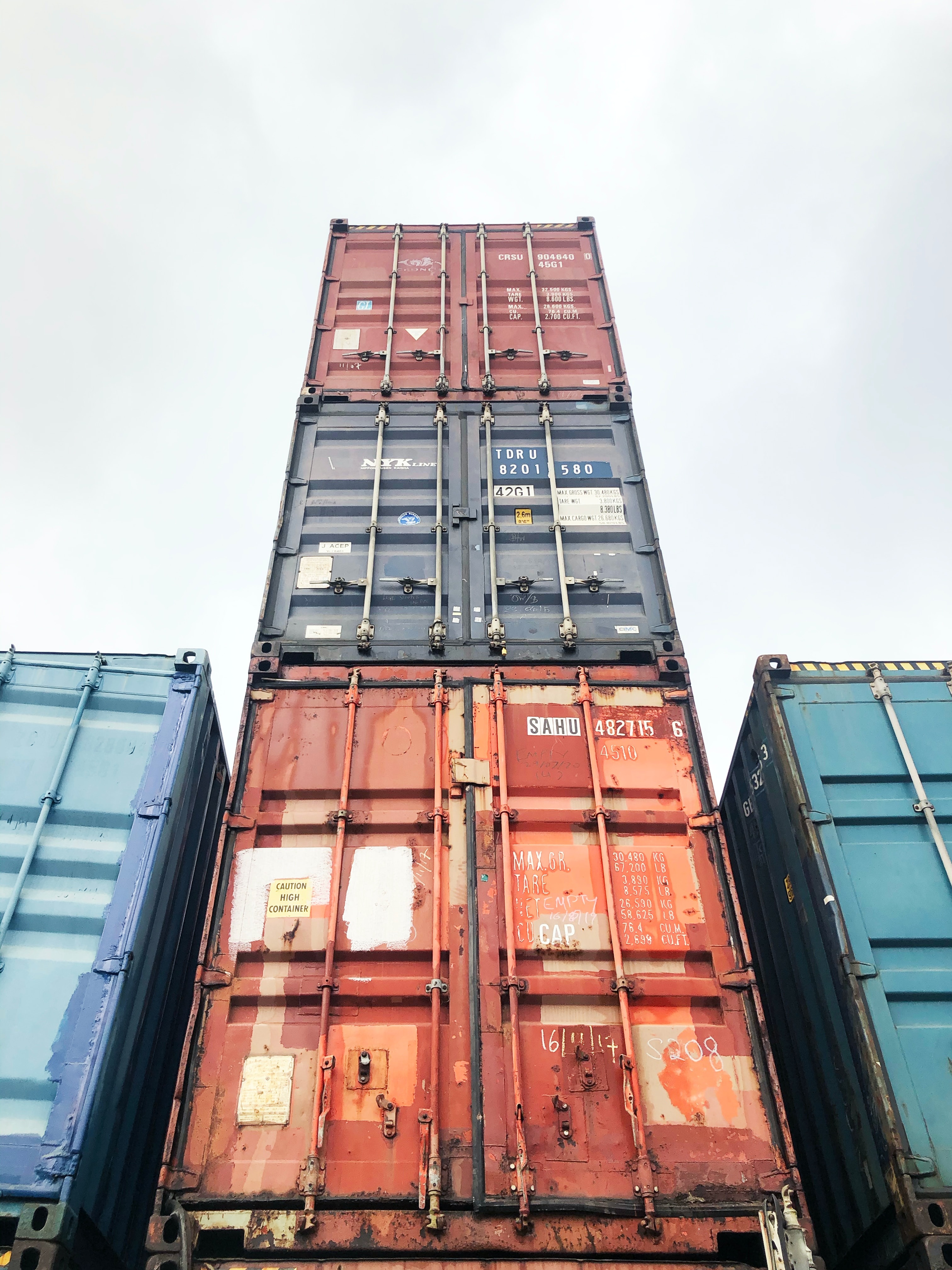 osg-containers-4pDiWApAVVE-unsplash